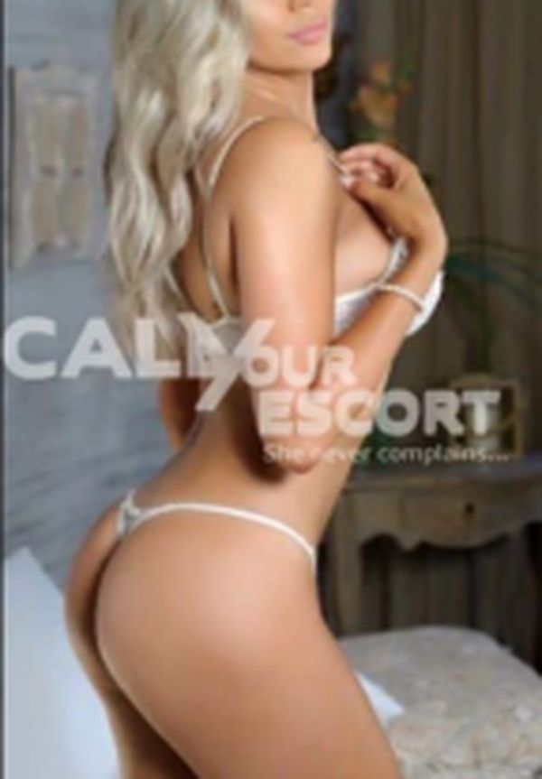 Fabulous hot escort Gaetana Békéscsaba