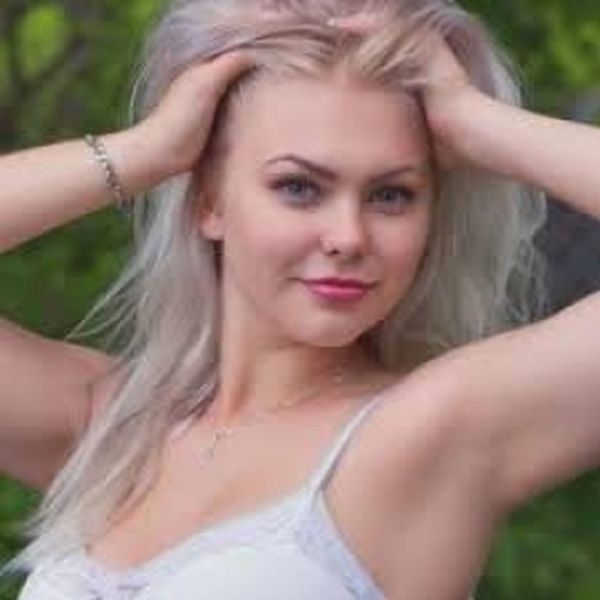 Almira, 27, Szeged - Csongrád, Sexy body