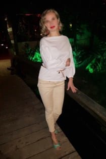 Aouatef, 39, Szombathely - Vas, Social escort