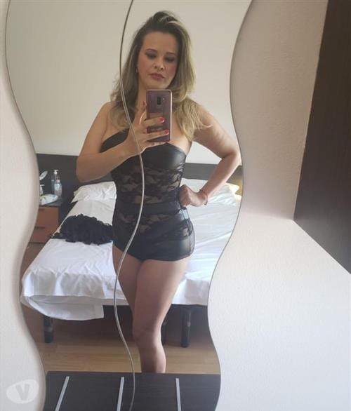 Escort Zedef,Veszprém outcall only in hotels